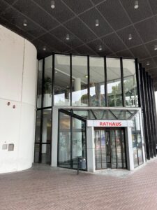 U40 Stammtisch Rathaus Rheine Juni 2025_eingang