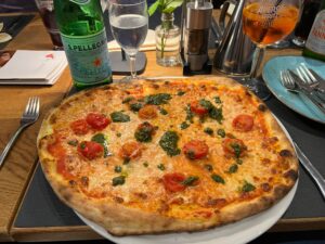 U40 Stammtisch Rathaus Rheine Juni 2025_pizza